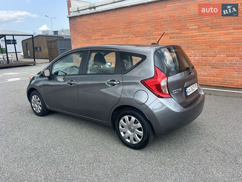 Хэтчбек Nissan Versa Note 2015 в Киеве