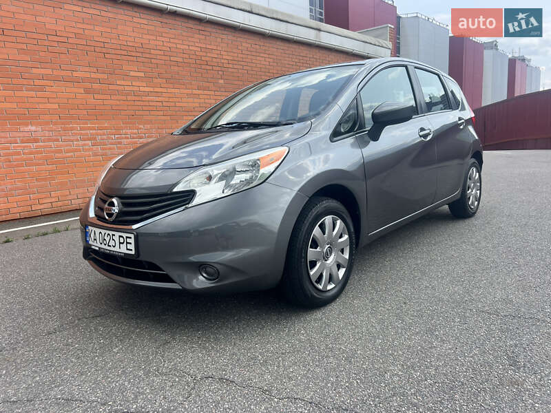Хэтчбек Nissan Versa Note 2015 в Киеве