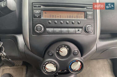 Хэтчбек Nissan Versa Note 2013 в 