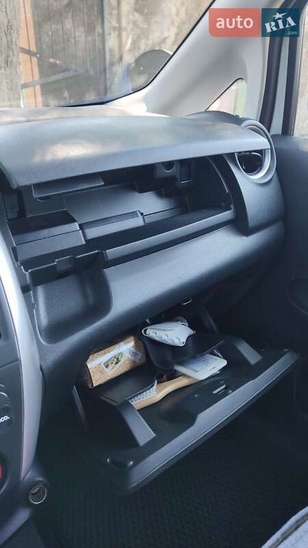 Хэтчбек Nissan Versa Note 2018 в Одессе