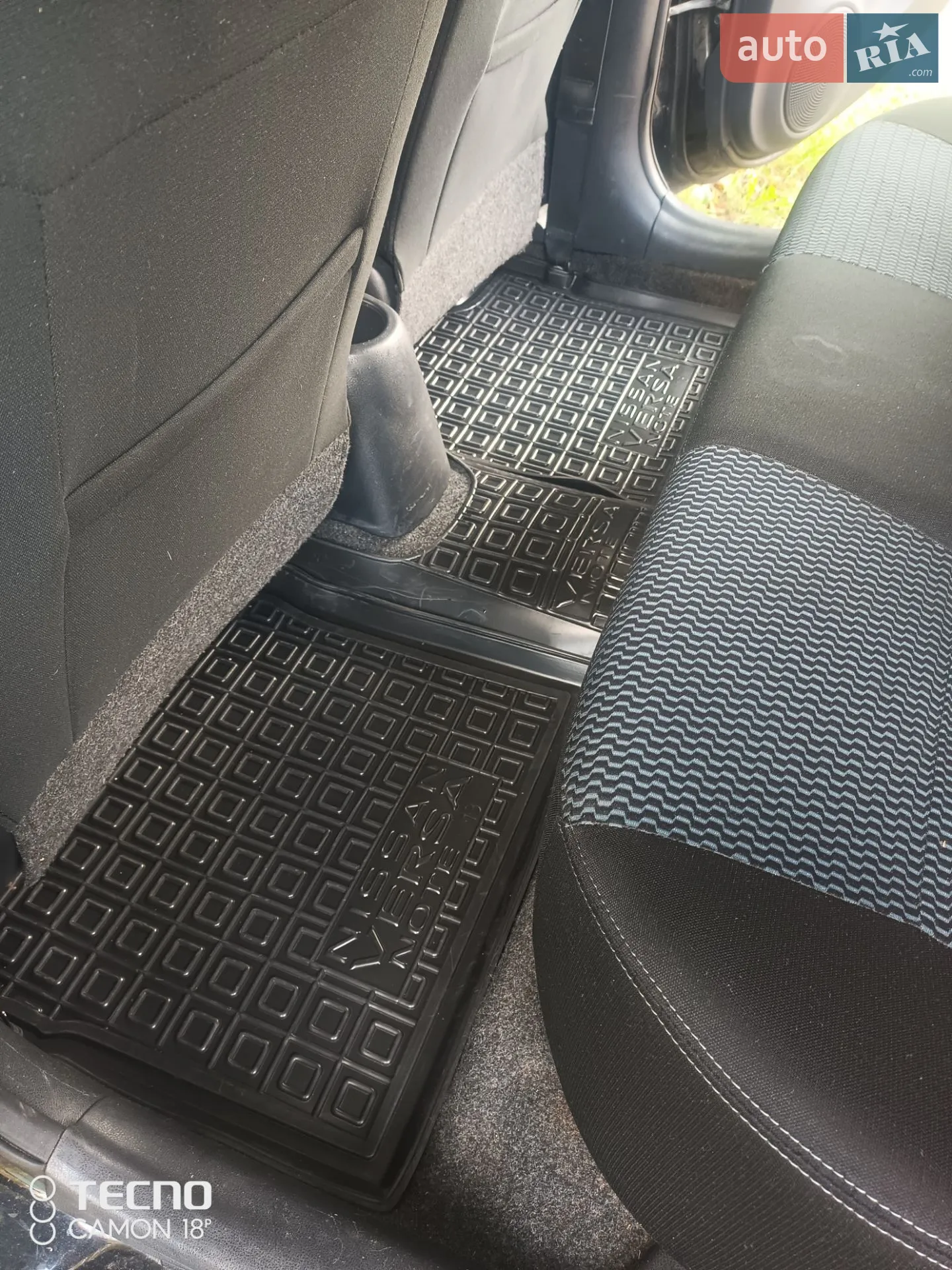 2015 Nissan Versa - мініатюра 2