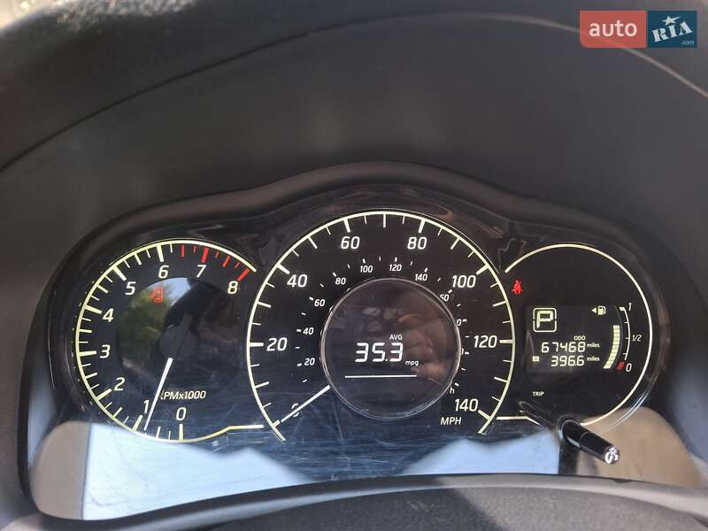 Хэтчбек Nissan Versa Note 2016 в Львове