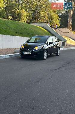 Хэтчбек Nissan Versa Note 2015 в 