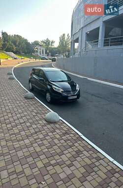 Хэтчбек Nissan Versa Note 2015 в 