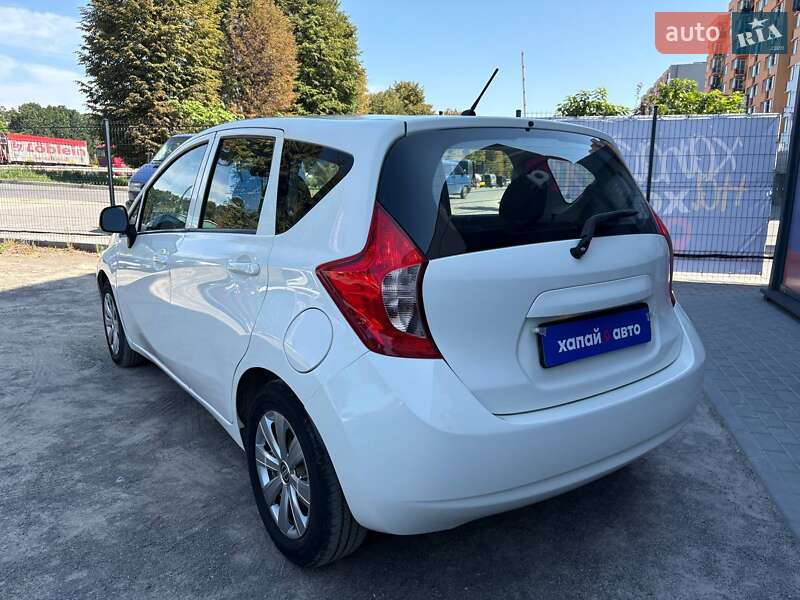 Хэтчбек Nissan Versa Note 2013 в Виннице