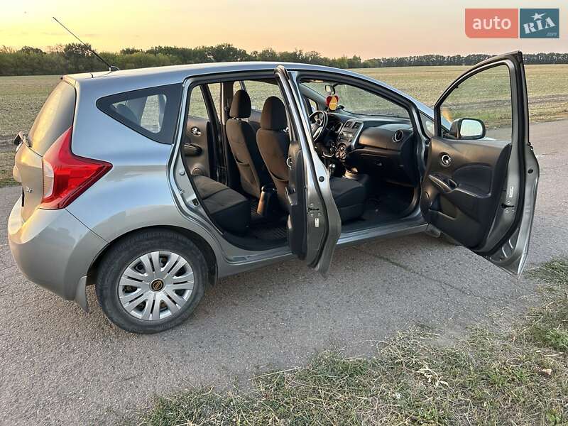 Хетчбек Nissan Versa Note 2013 в Смілі