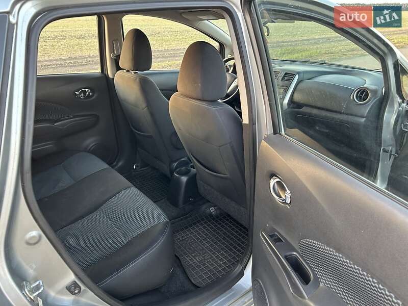 Хетчбек Nissan Versa Note 2013 в Смілі