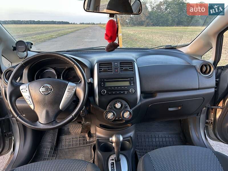 Хетчбек Nissan Versa Note 2013 в Смілі