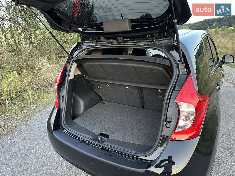 Хэтчбек Nissan Versa Note 2013 в Виннице