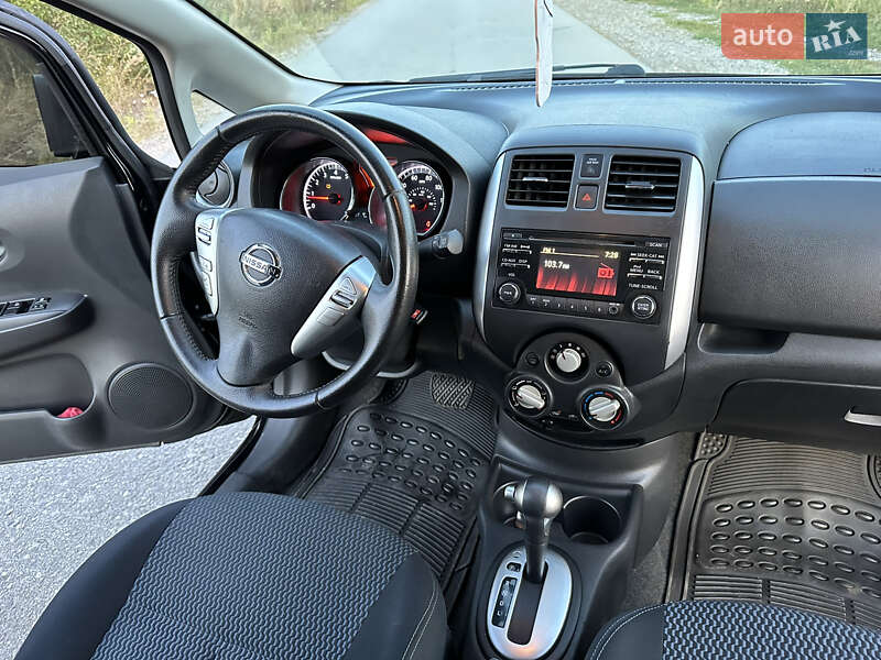 Хэтчбек Nissan Versa Note 2013 в Виннице