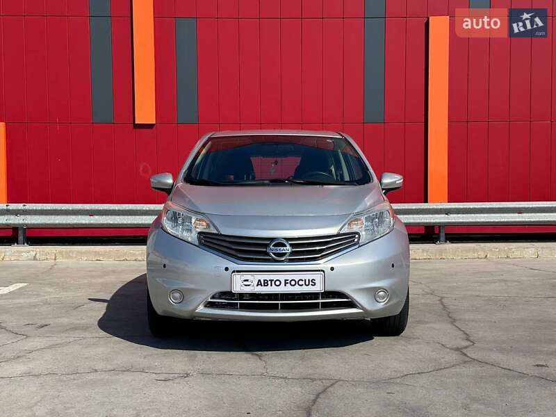 Хэтчбек Nissan Versa Note 2015 в Киеве