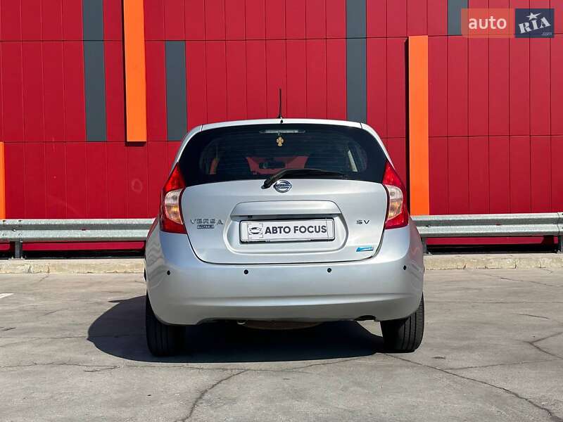 Хэтчбек Nissan Versa Note 2015 в Киеве