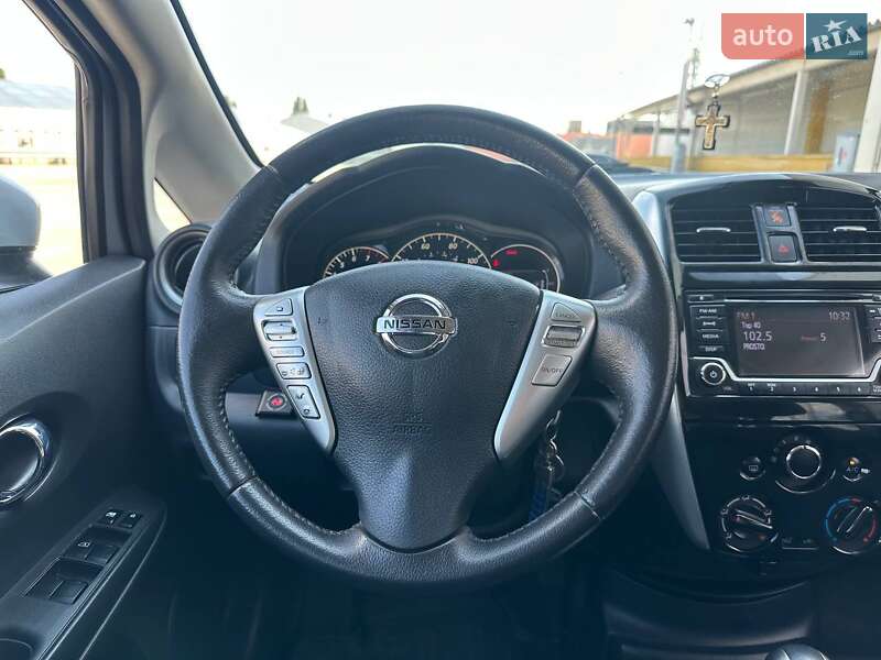 Хэтчбек Nissan Versa Note 2015 в Киеве