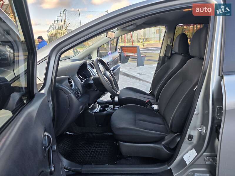 Хэтчбек Nissan Versa Note 2014 в Хмельницком