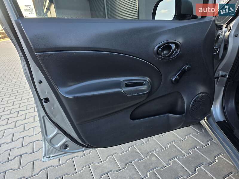 Хэтчбек Nissan Versa Note 2014 в Хмельницком