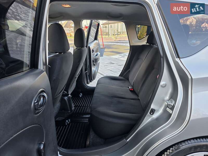 Хэтчбек Nissan Versa Note 2014 в Хмельницком