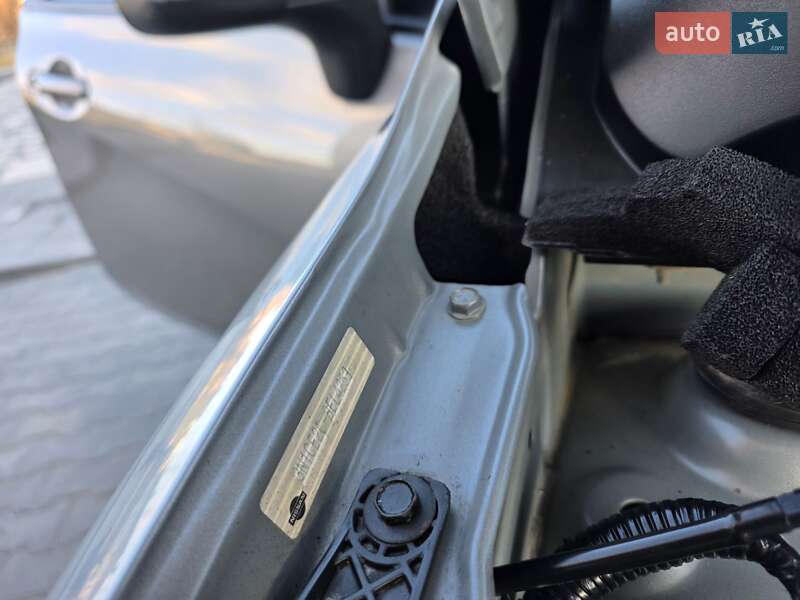 Хэтчбек Nissan Versa Note 2014 в Хмельницком