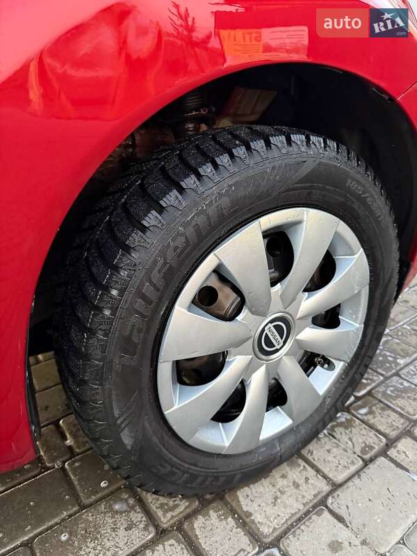 Хетчбек Nissan Versa Note 2015 в Одесі