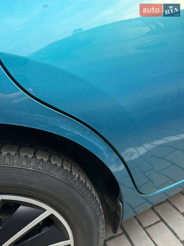 Хэтчбек Nissan Versa Note 2014 в Черкассах фото 6 Хэтчбек Nissan Versa Note 2014 в Черкассах