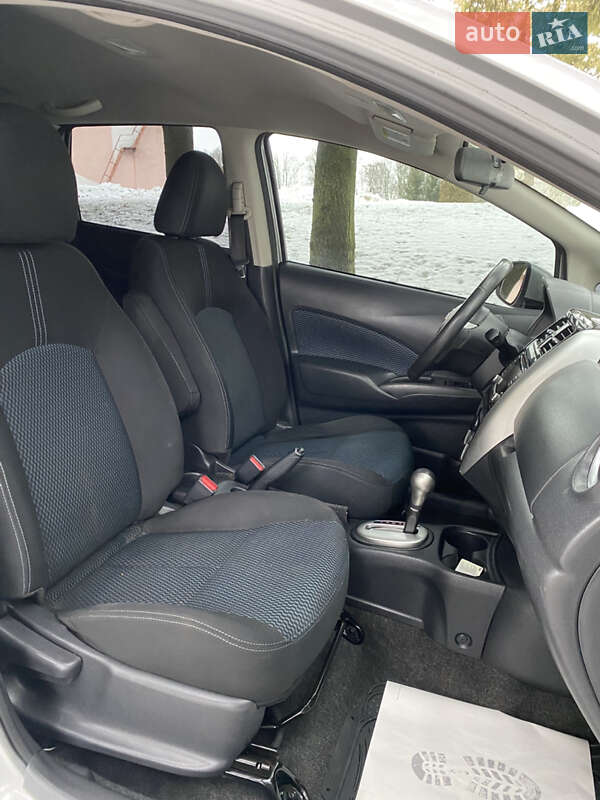 Хэтчбек Nissan Versa Note 2015 в Бурштыне