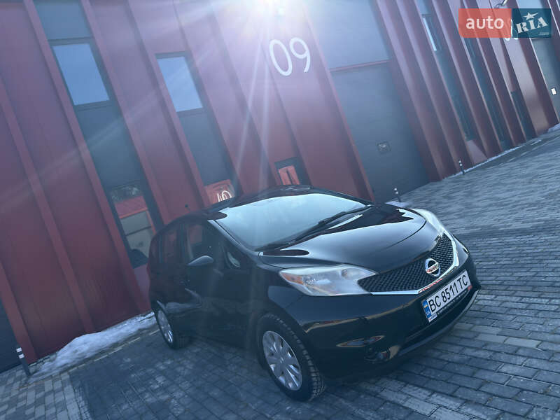 Хэтчбек Nissan Versa Note 2015 в Львове