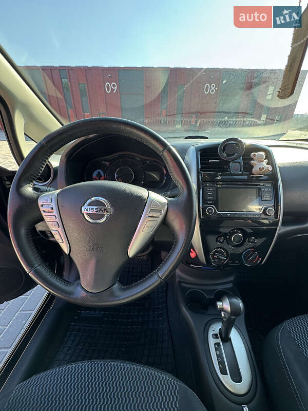 Хэтчбек Nissan Versa Note 2015 в Львове