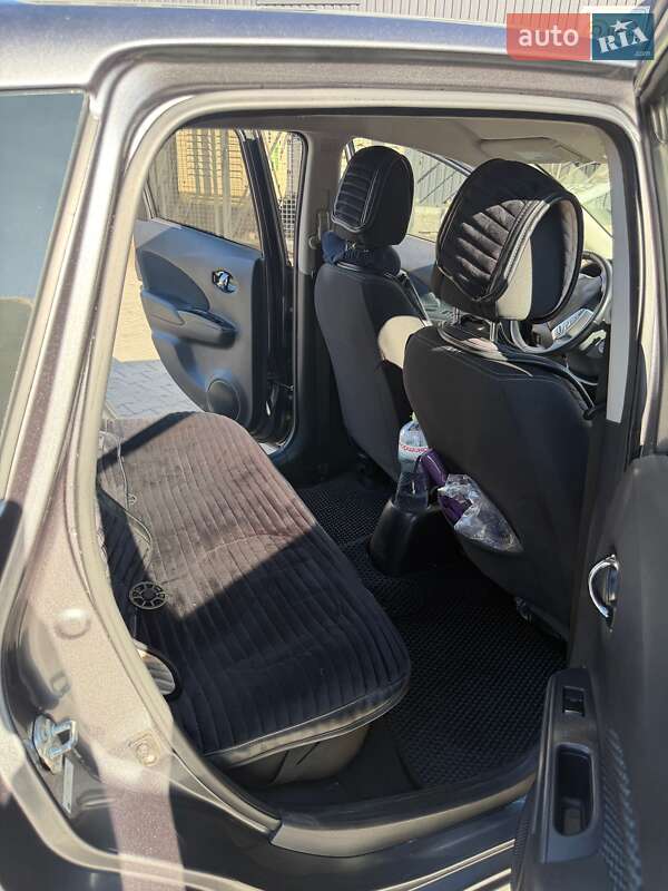 Хэтчбек Nissan Versa Note 2017 в Одессе