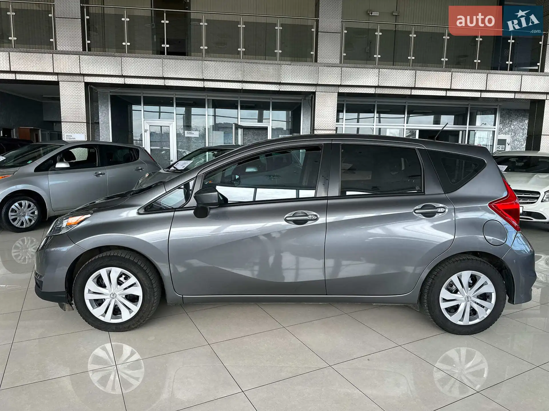 2017 Nissan Versa - мініатюра 4