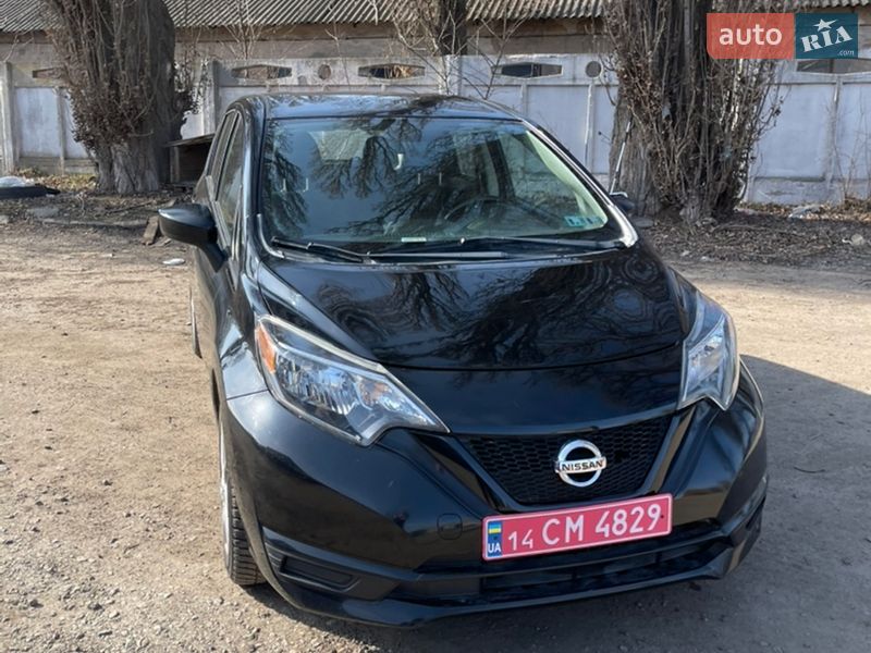 Хэтчбек Nissan Versa Note 2017 в Киеве