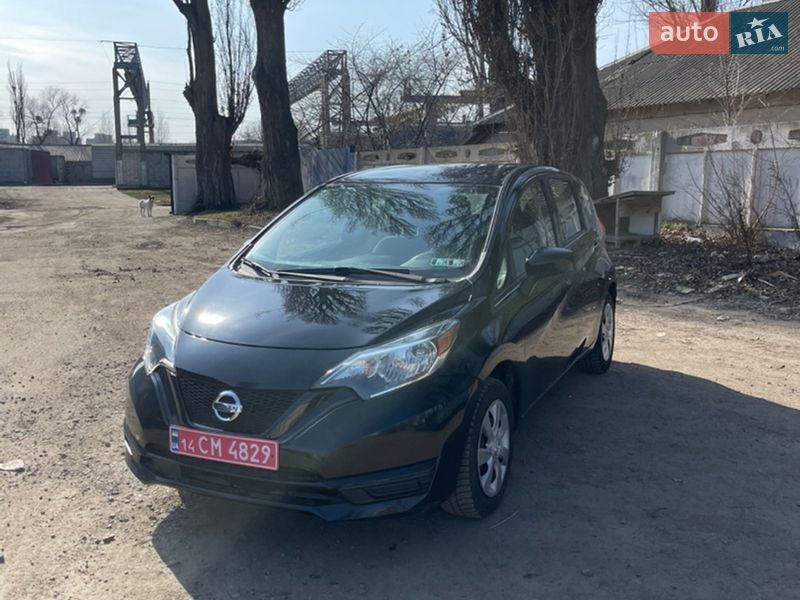 Хэтчбек Nissan Versa Note 2017 в Киеве