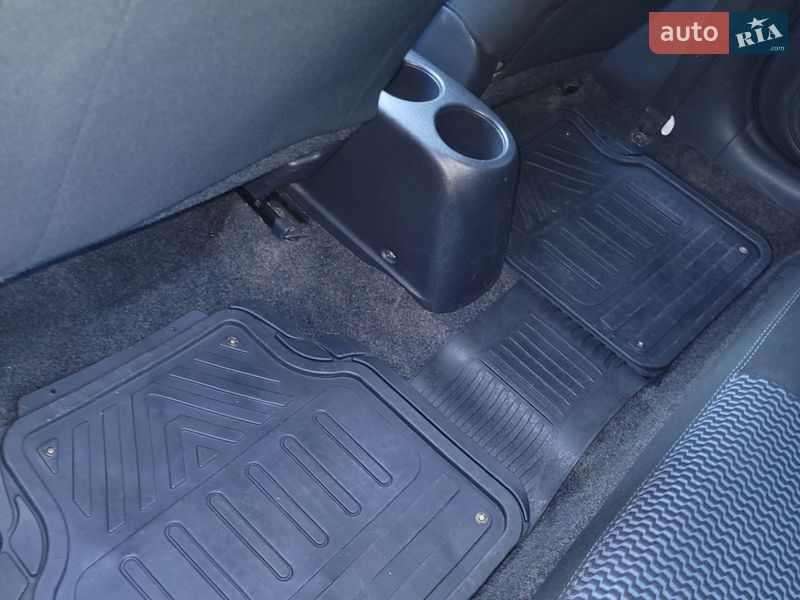 Хетчбек Nissan Versa Note 2016 в Новомосковську фото 8 Хетчбек Nissan Versa Note 2016 в Новомосковську