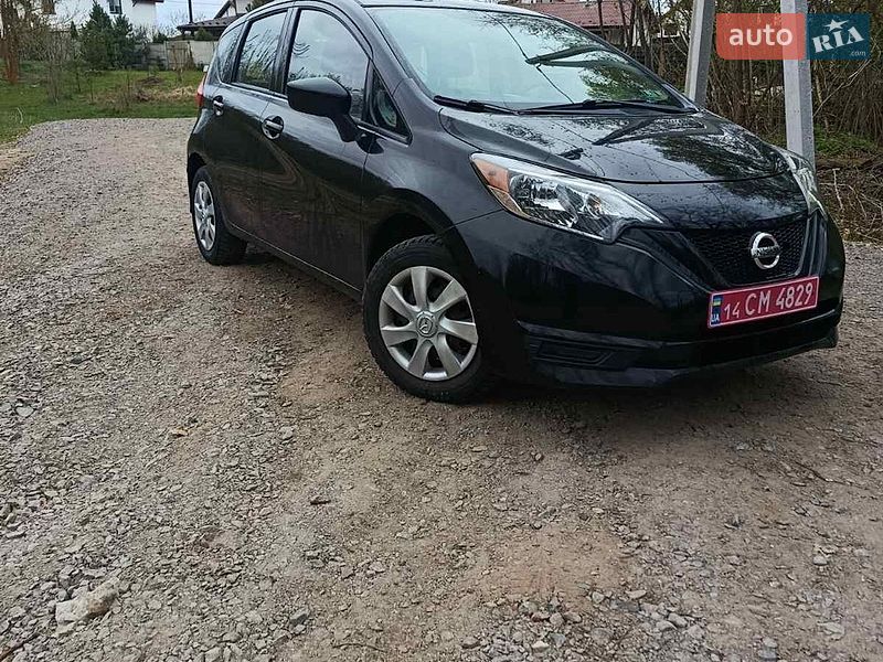 Хэтчбек Nissan Versa Note 2017 в Киеве