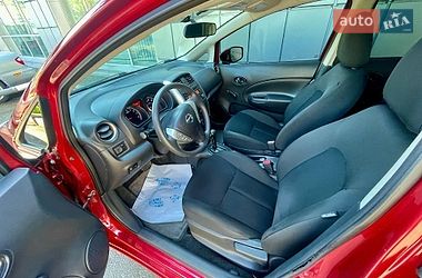 Хэтчбек Nissan Versa Note 2016 в Киеве