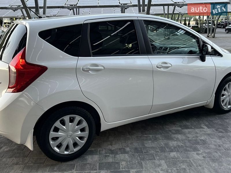 Хэтчбек Nissan Versa Note 2014 в Львове