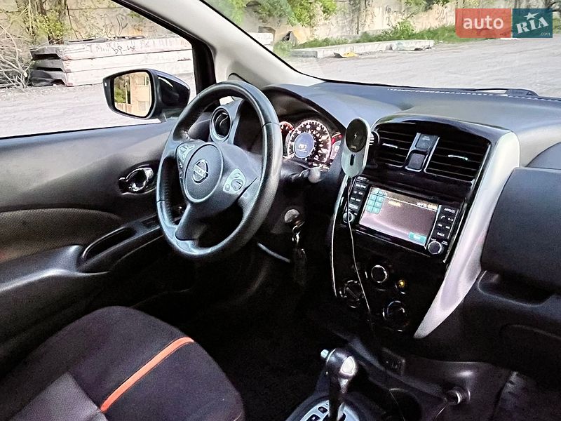 Хэтчбек Nissan Versa Note 2017 в Запорожье