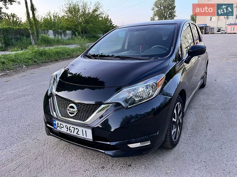 Хэтчбек Nissan Versa Note 2017 в Запорожье