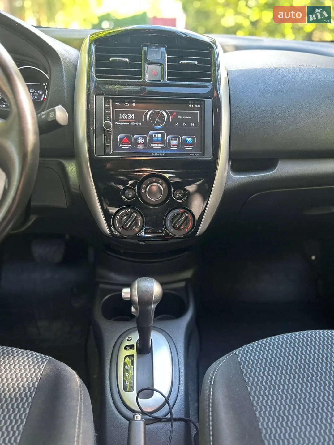 2015 Nissan Versa - мініатюра 18