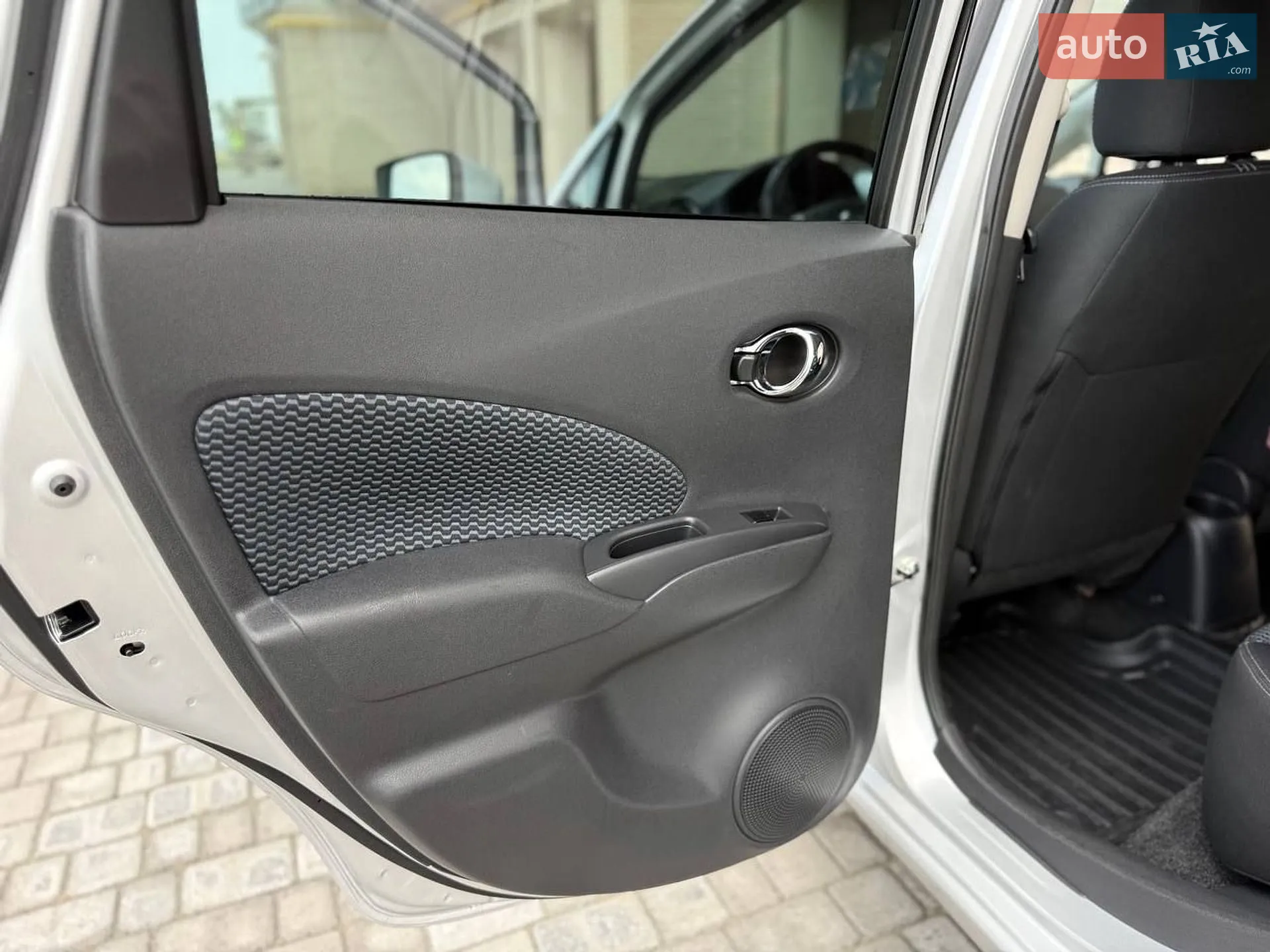 2016 Nissan Versa - мініатюра 18