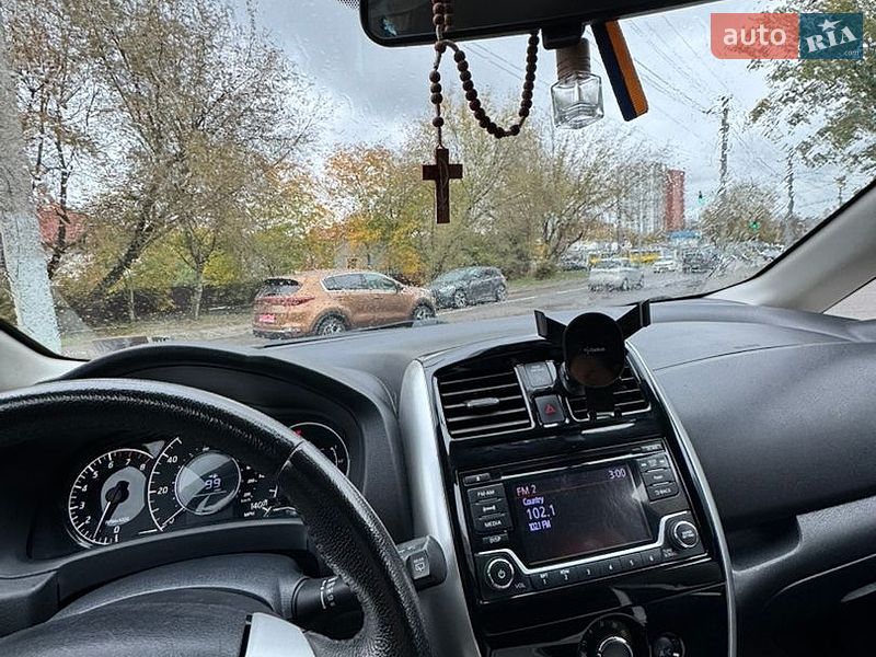Хетчбек Nissan Versa Note 2014 в Львові