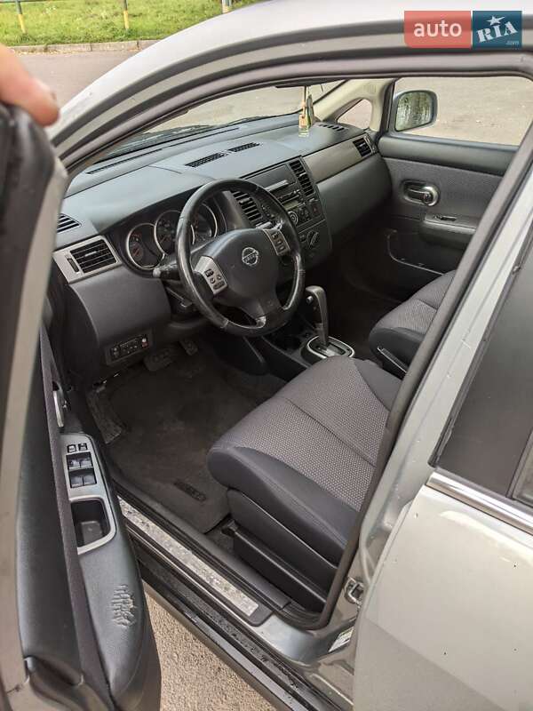 Седан Nissan Versa 2007 в Рівному