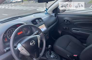 Седан Nissan Versa 2018 в Рівному