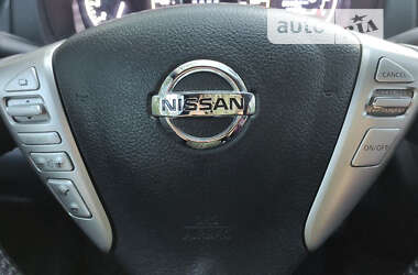 Седан Nissan Versa 2016 в Запоріжжі