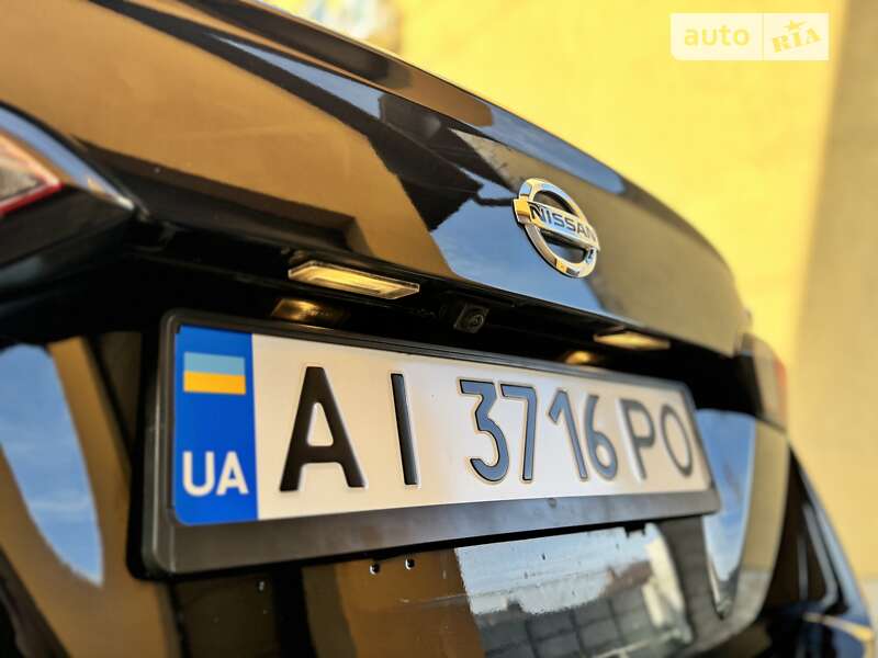 Седан Nissan Versa 2019 в Киеве