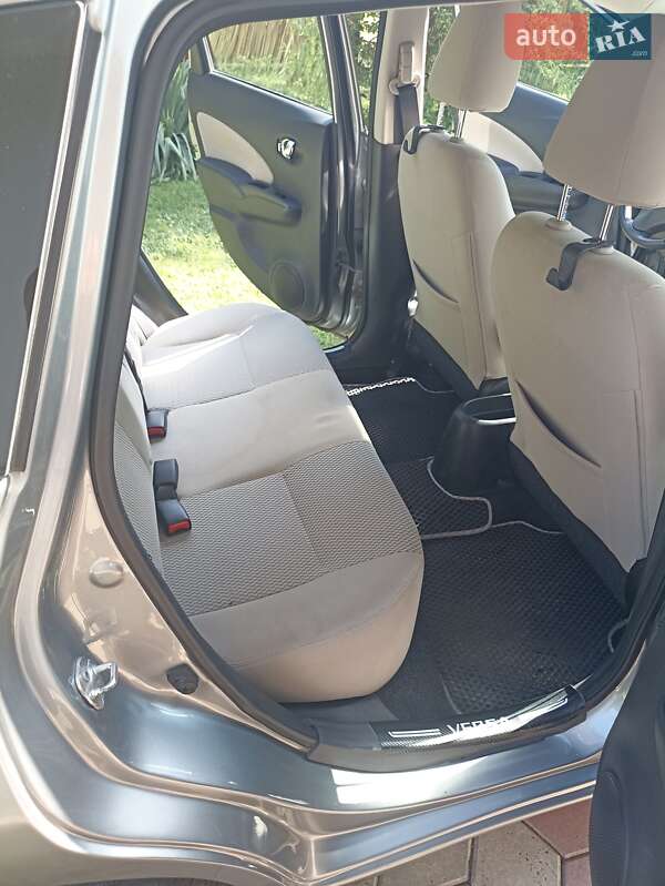 Седан Nissan Versa 2013 в Черновцах фото 8 Седан Nissan Versa 2013 в Черновцах