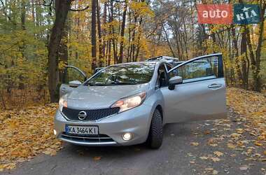 Седан Nissan Versa 2016 в Киеве