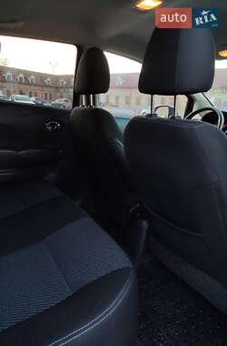 Седан Nissan Versa 2014 в 