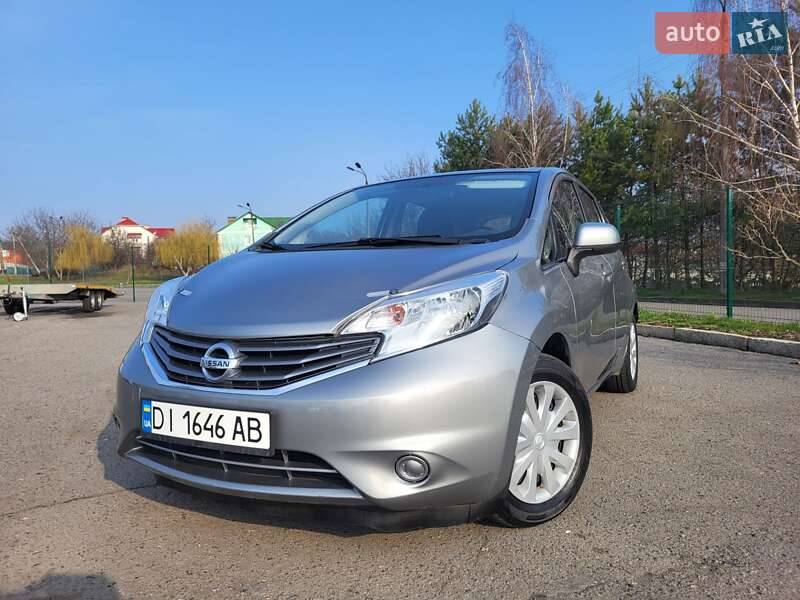 Седан Nissan Versa 2014 в Хмельницькому