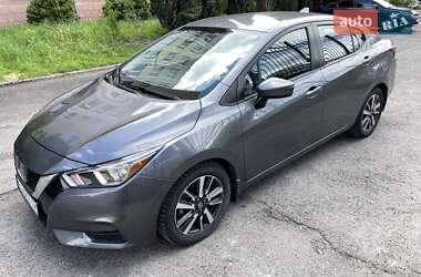 Седан Nissan Versa 2020 в 