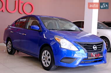 Седан Nissan Versa 2016 в 