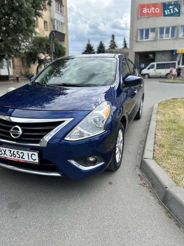 Nissan Versa 2018